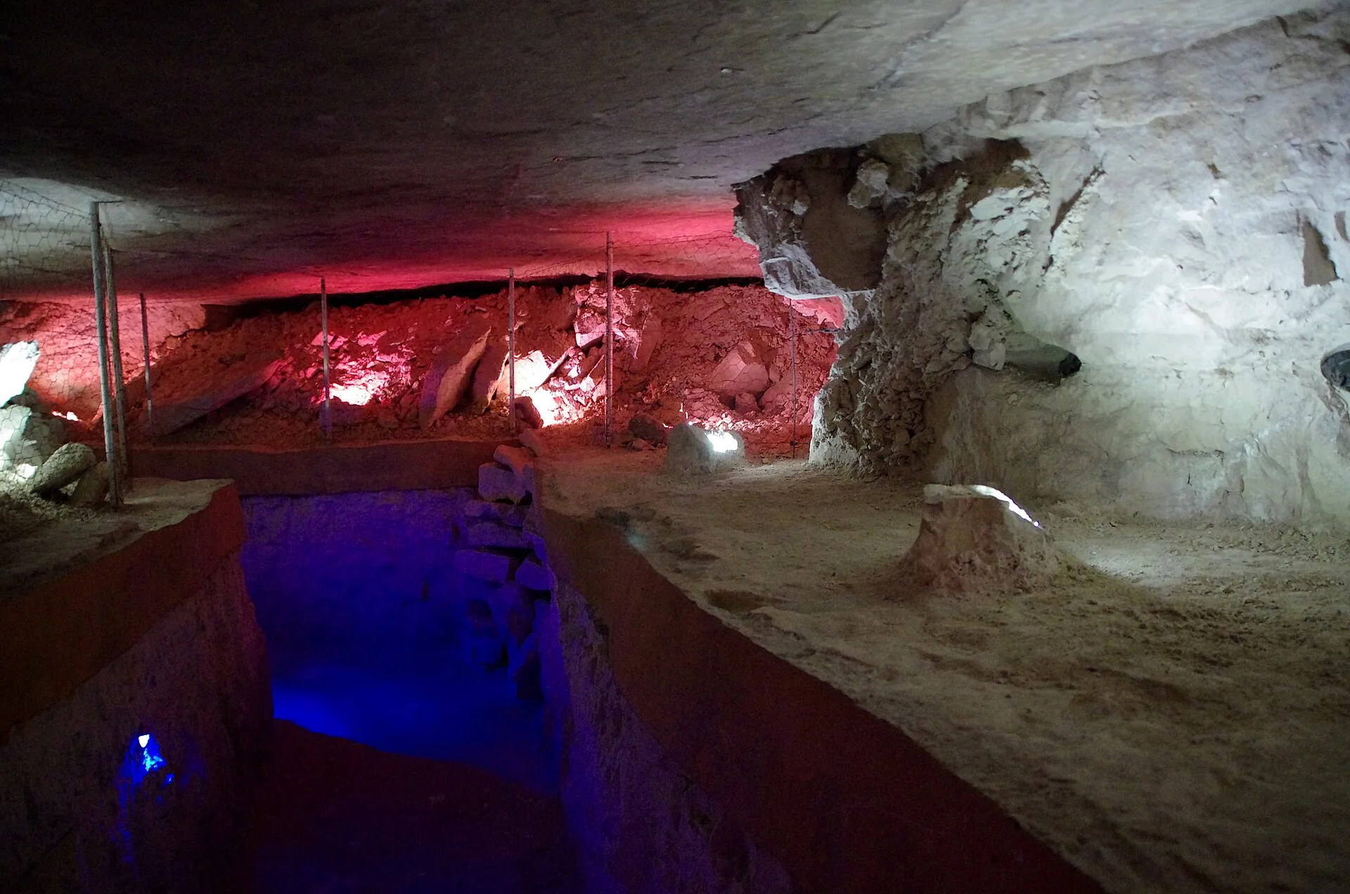 Striped-flint mining begins at Krzemionki historical image 1