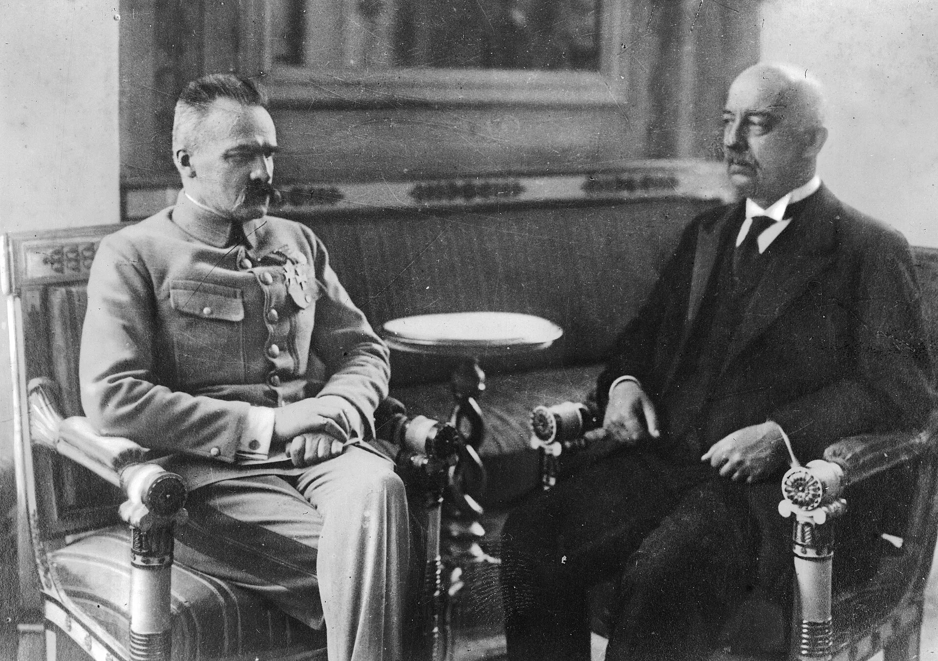 Gabriel Narutowicz takes office historical image 1