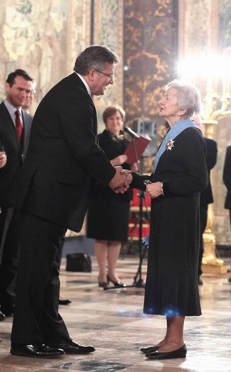 Szymborska Nobel Prize historical image 1