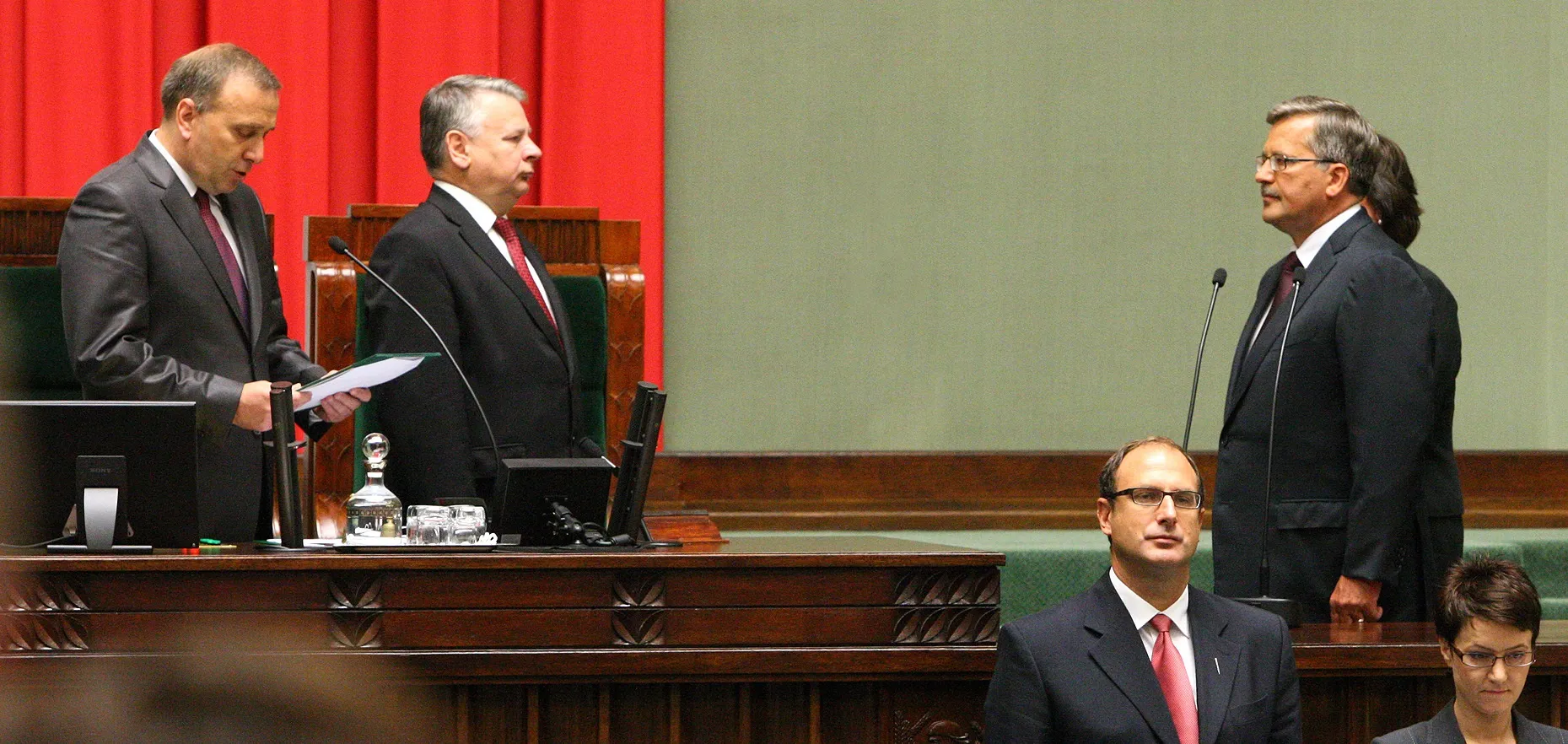 Bronisław Komorowski takes office historical image 1