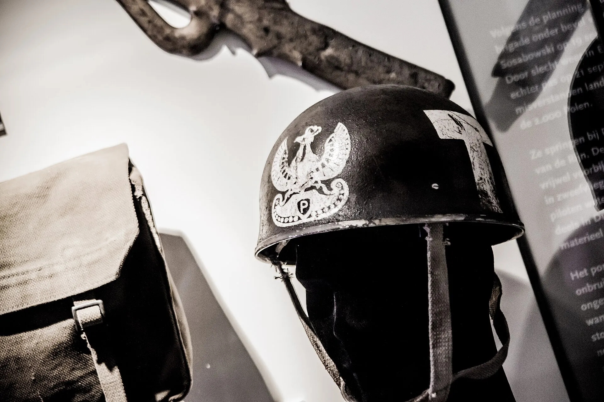 Polish paratroopers at Arnhem historical image 1