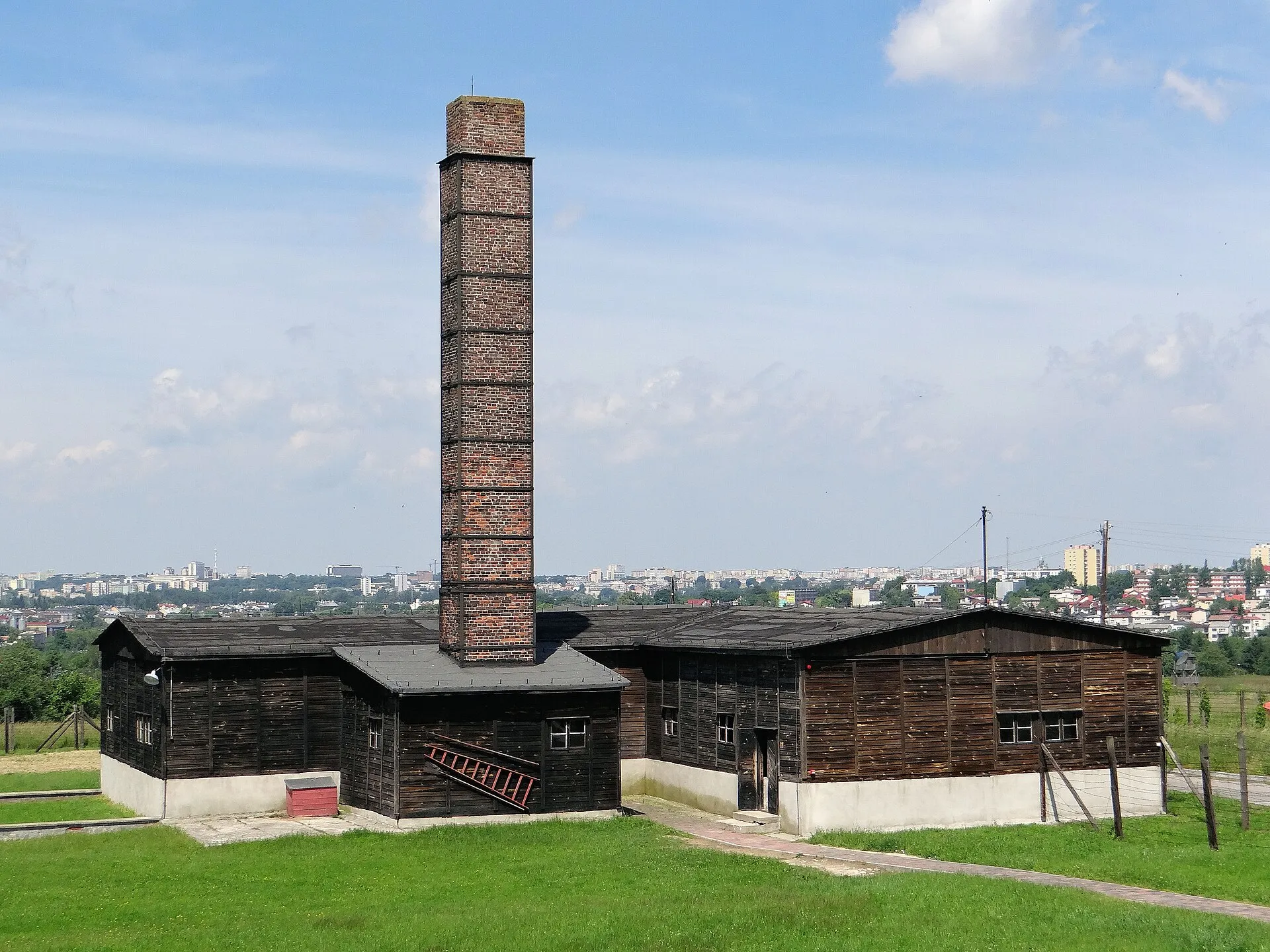 Majdanek liberated historical image 1