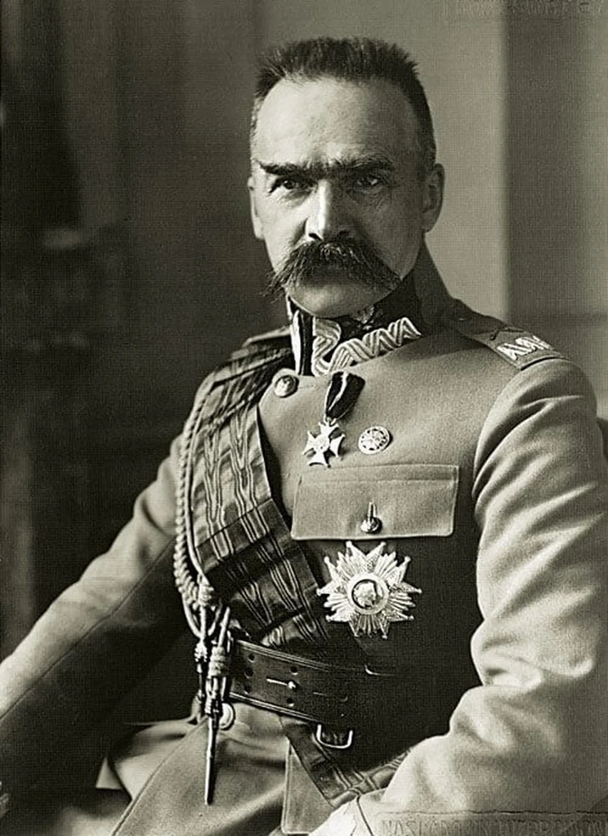 Józef Piłsudski takes office historical image 1